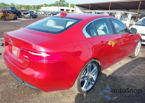 2017 Jaguar Xe Premium z USA, uszkodzony, nr VIN SAJAD4BV9HA970994
